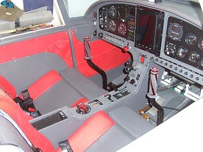 Pioneer 300 Hawk - Bild 3
