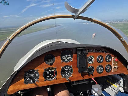 Aviasud Albatros AE 209 - Bild 3