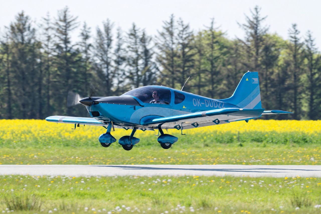 Direct Fly ALTO NG, Garmin 3-axes AP, E-Props constant-speed, 1. owner from 2024/10