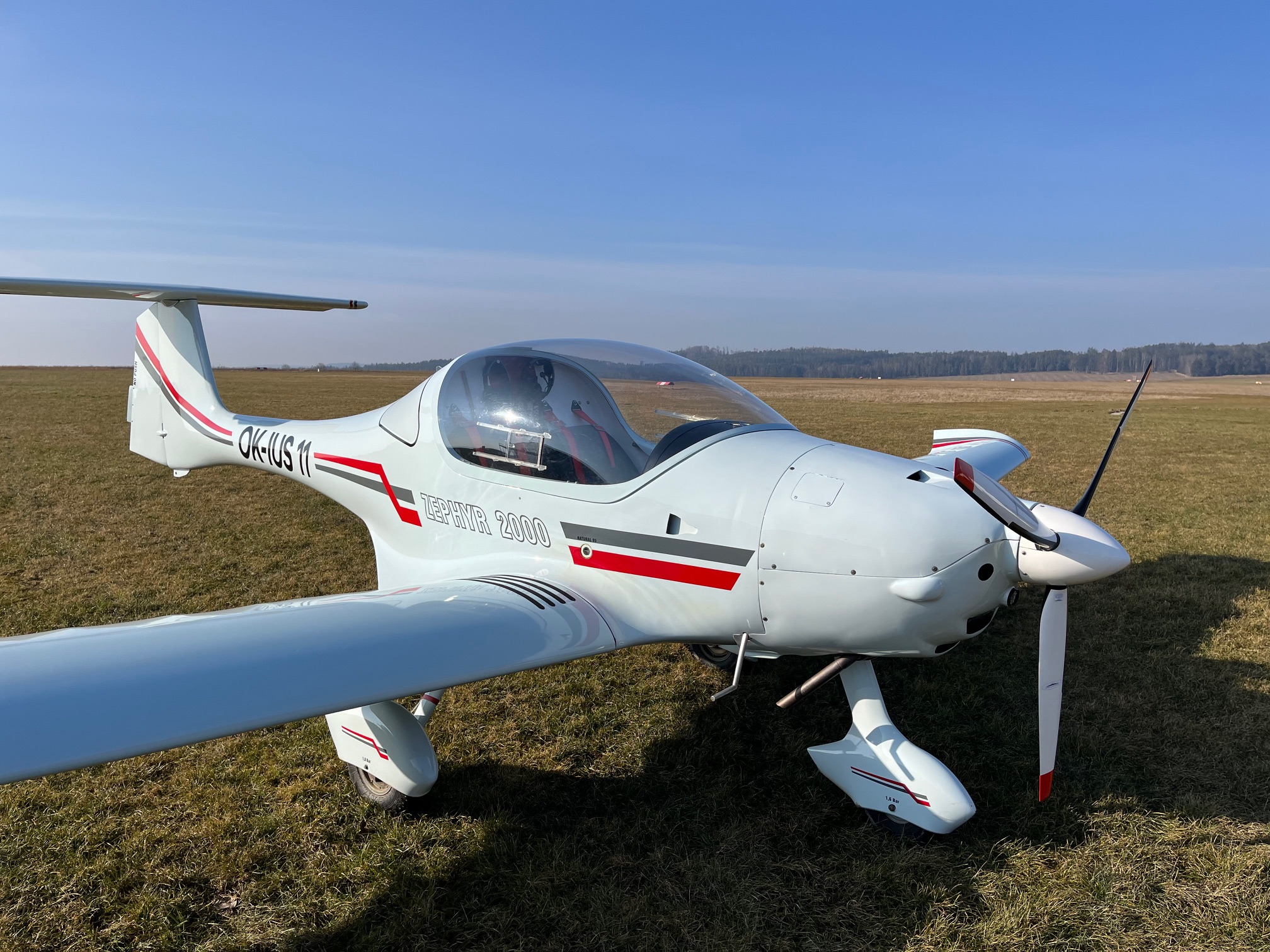 Zephyr 2000